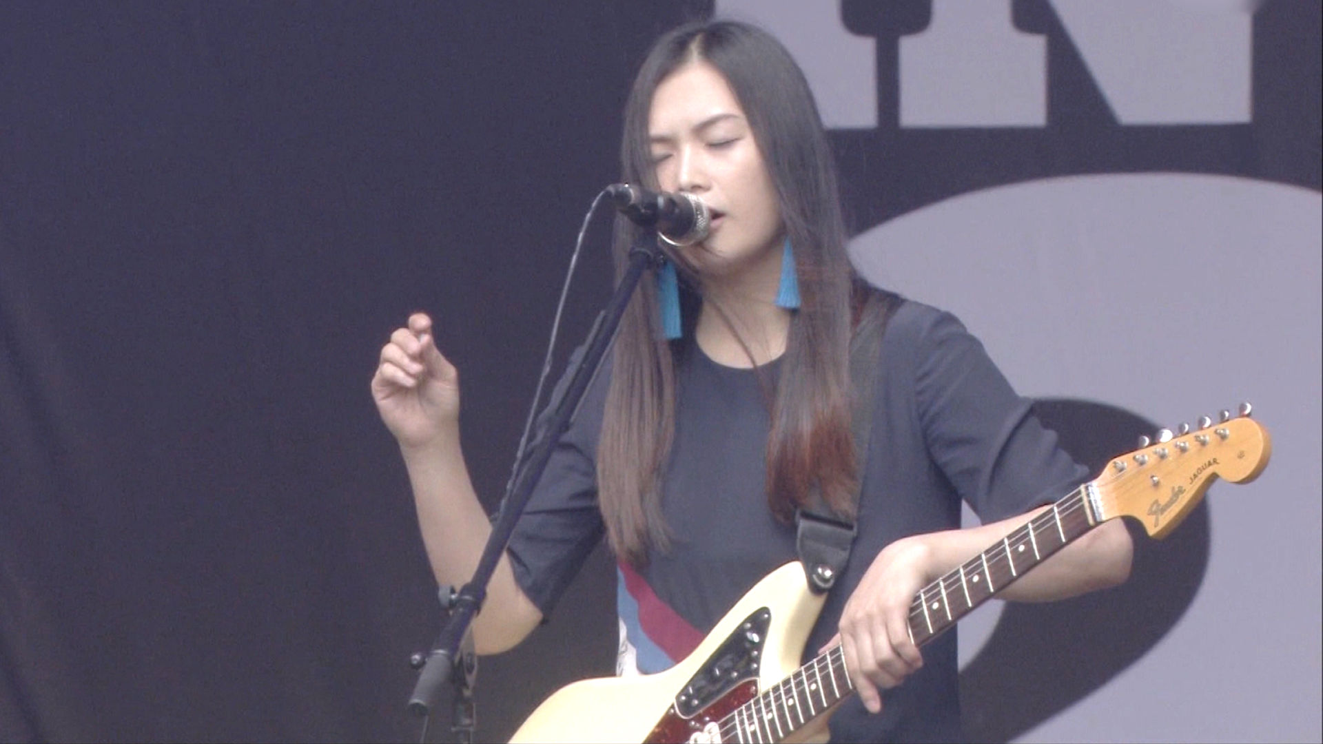 Video Flower Fower Mannequin Live At Rock In Japan Fes 17 Yui Lover Fansite Community